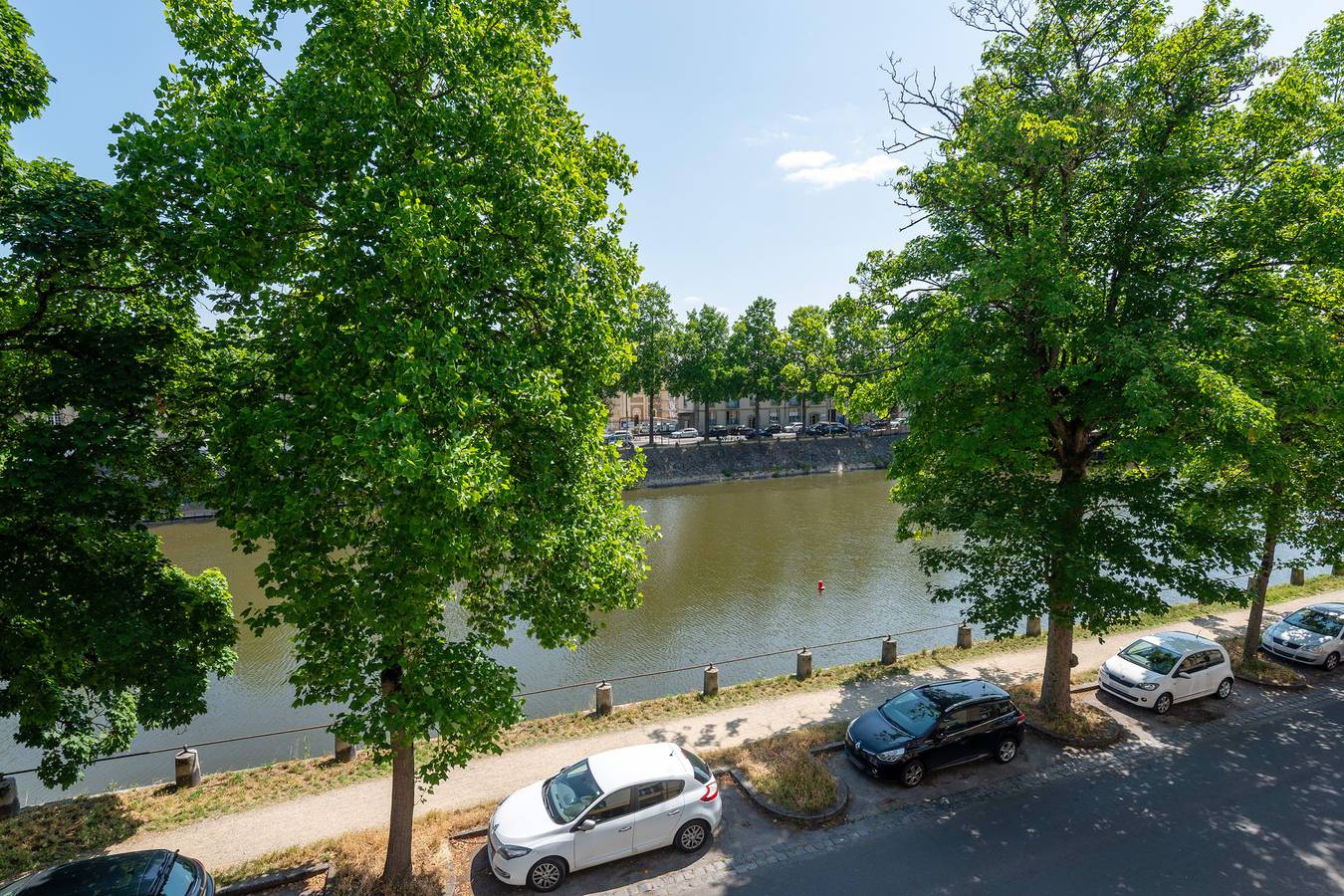 Apartamento entero, Le Quai - Wifi - Centre-ville in Laval, Mayenne (desambiguación)