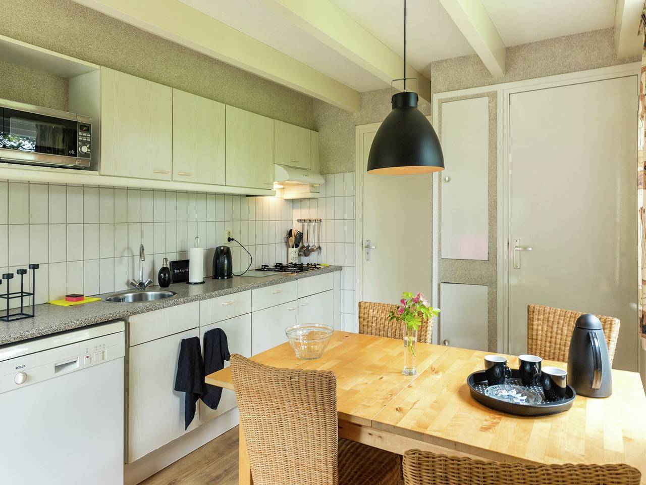 Gemütliches Ferienhaus mit großem Garten in Zonnemaire, Grevelingenmeer