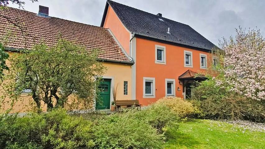 Ferienhaus für 15 Personen, mit Garten in Königsfeld (Oberfranken)