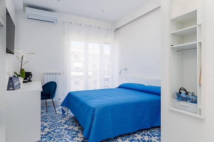 Guesthouse for 2 people, with balcony in Sorrento