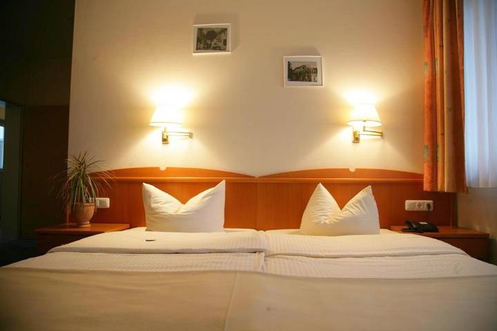 Hotel für 5 Personen, mit Terrasse und Garten in Neuenrade