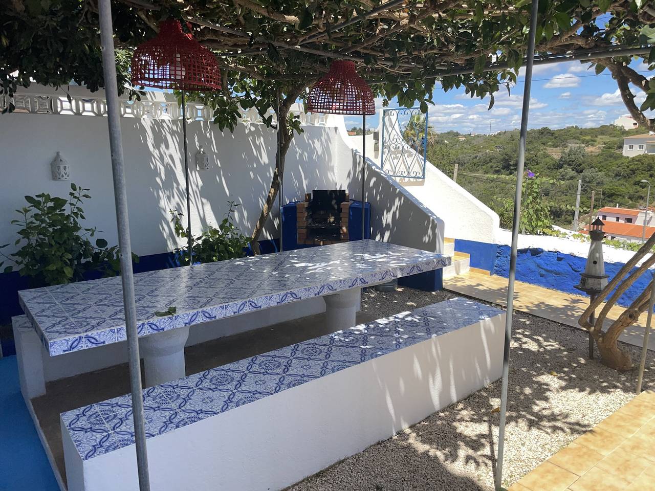 Ganze Wohnung, Apartment in der Nähe von Benagil Beach mit Garten in Lagoa, Faro Distrikt