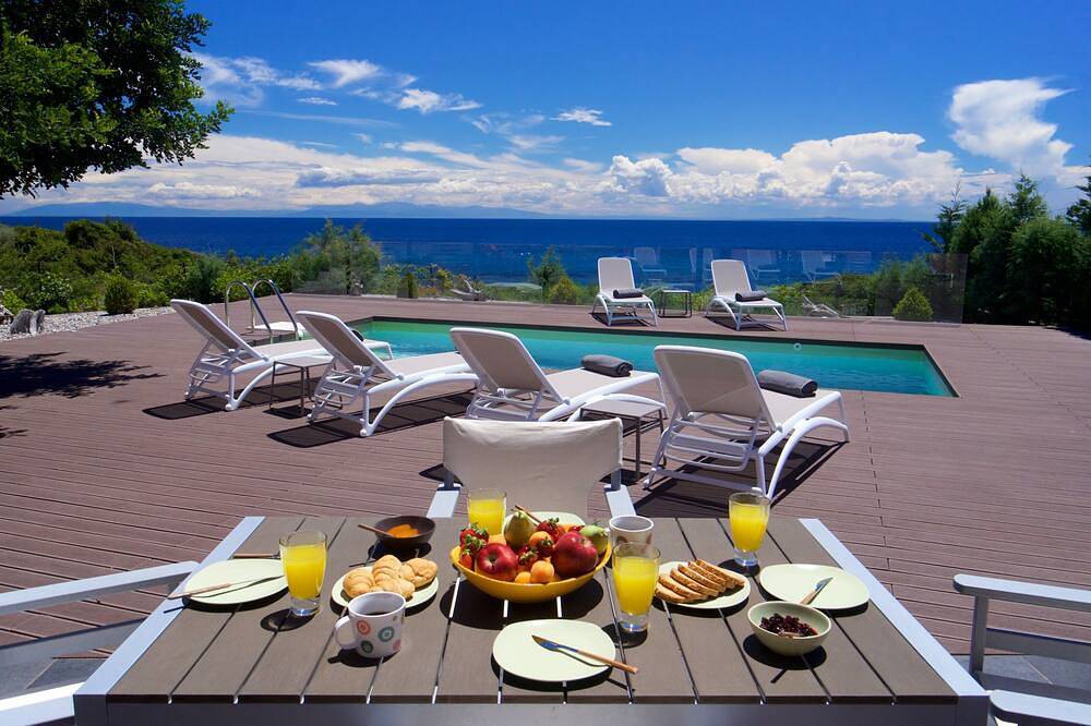 Luxury Villa Marina with private access to the sea! in Skala, Kefalonia