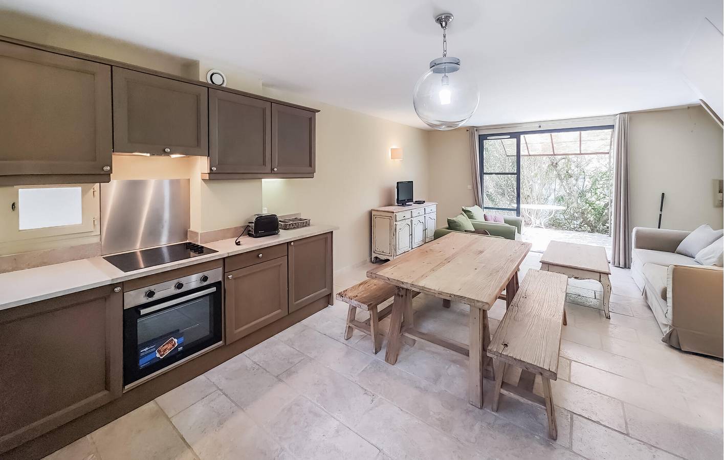 Appartement confortable avec jardin et parking près de Tournissan in Saint-Laurent-de-la-Cabrerisse, Région de Narbonne