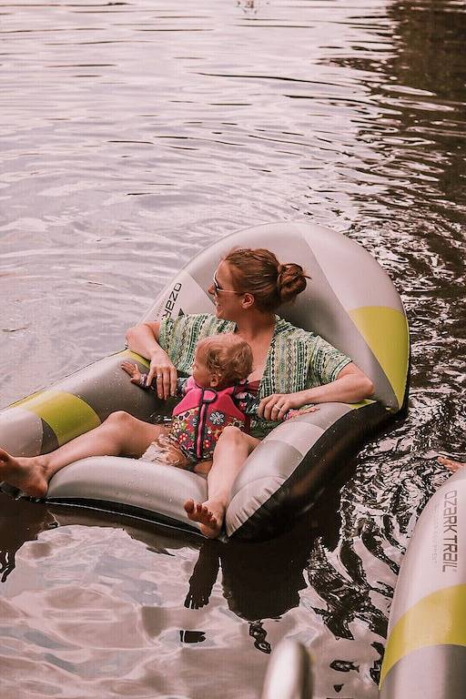 Schöne 5 Schlafzimmer, 3. 5 Bad Haus in einer ruhigen Bucht am Lake Gaston in Lake Gaston