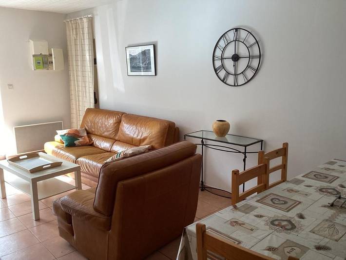 Location de vacances pour 8 personnes, avec vue et jardin, animaux acceptés à Caussou - 2