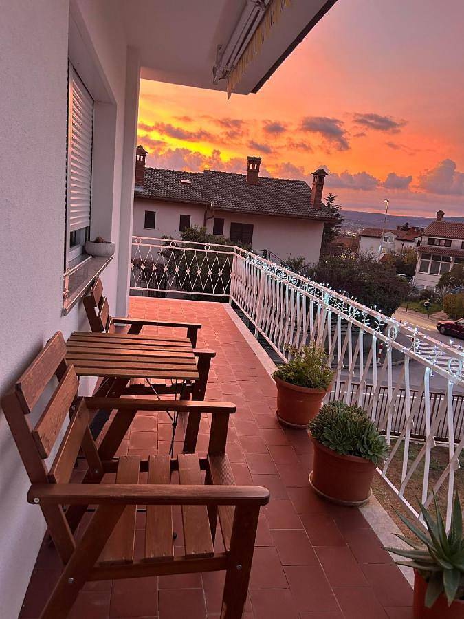 Ferienwohnung für 4 Personen, mit Balkon und Ausblick sowie Garten