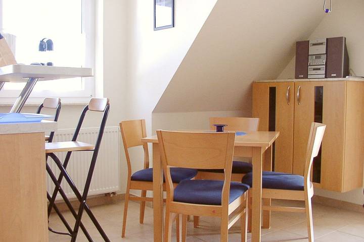 Ferienwohnung für 3 Personen, mit Balkon und Garten sowie Ausblick in Zempin - 4