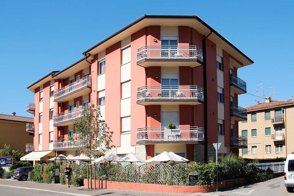 Apartamento entero, Apartamento de vacaciones para 2 personas con piscina in Garda, Montañas Garda