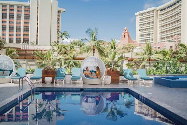 Hotel für 4 Personen, mit Terrasse und Pool sowie Whirlpool, mit Haustier in Honolulu