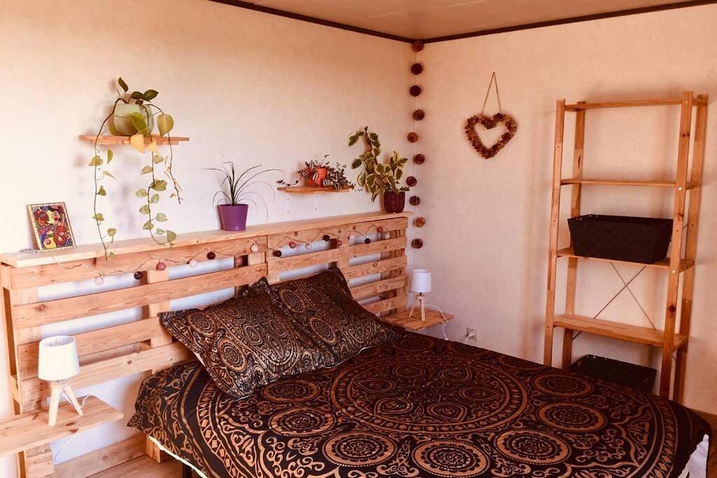 Appartement entier, One-Bedroom Apartment in Gevrey-Chambertin, Région de Dijon