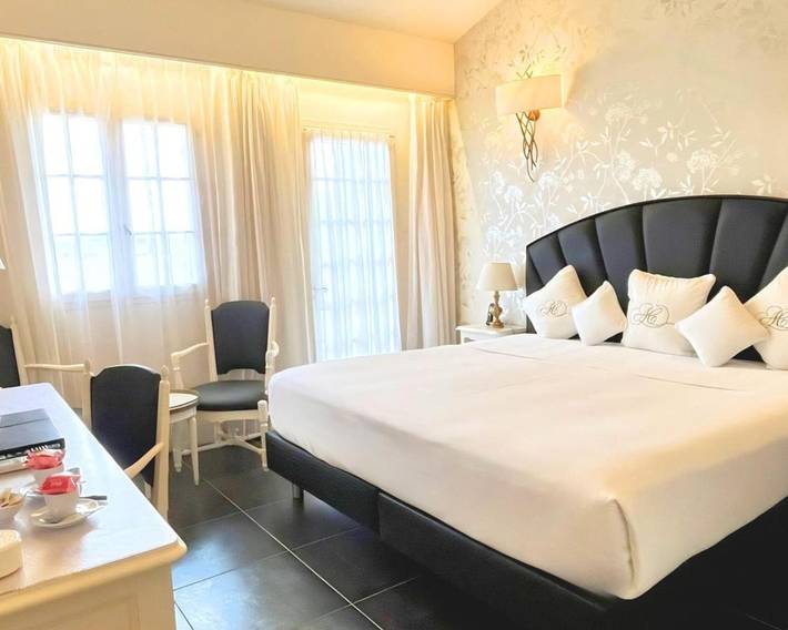 Hôtel pour 3 personnes, avec Jacuzzi et Terrasse ainsi que Jardin et Bassin pour enfant à Le Pontet - 2