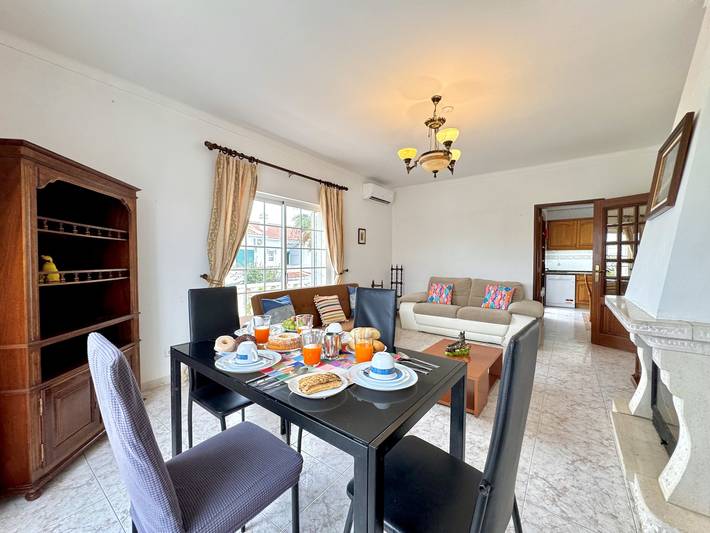 Gîte pour 7 personnes, avec balcon à Altura - 2