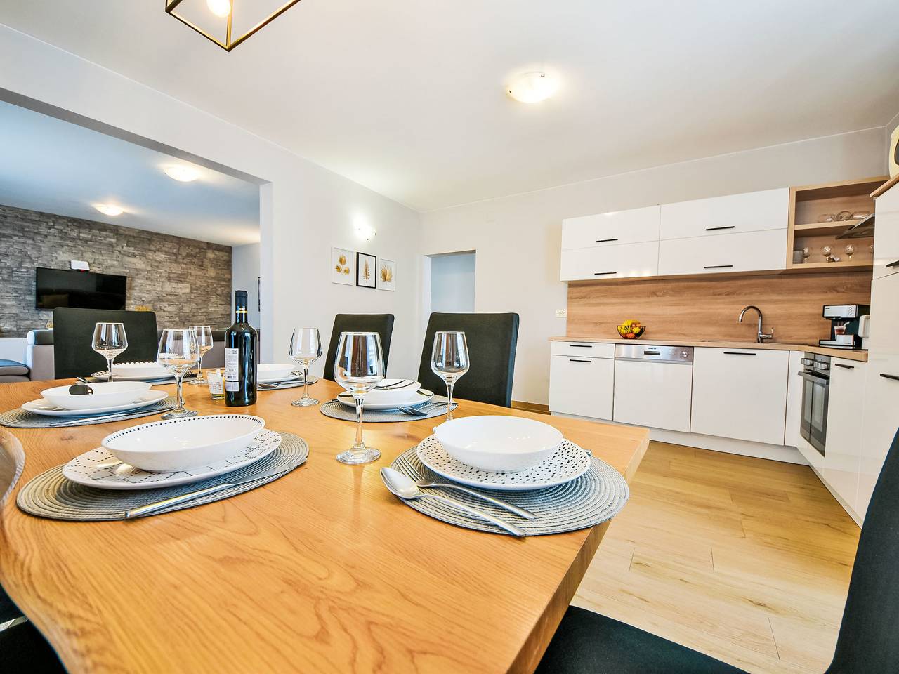 Anić in Grad Benkovac, Zadar