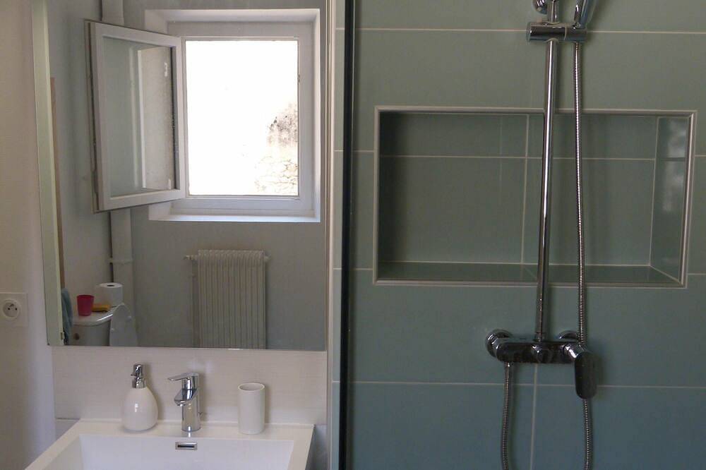 Appartement entier, Appartement cosy à 10 minutes de Chambord. Proche Cnpe et entrepôts Mer. in Mer, Région de Blois