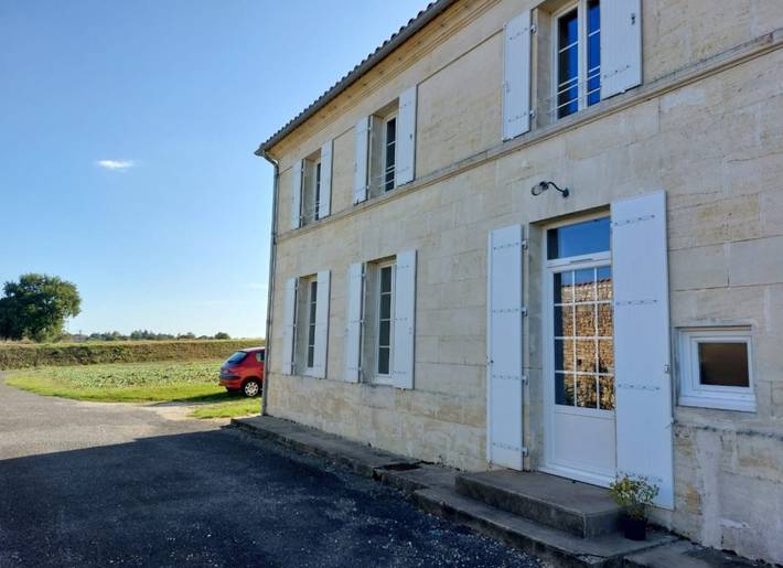 Gîte pour 4 personnes, avec jardin et terrasse