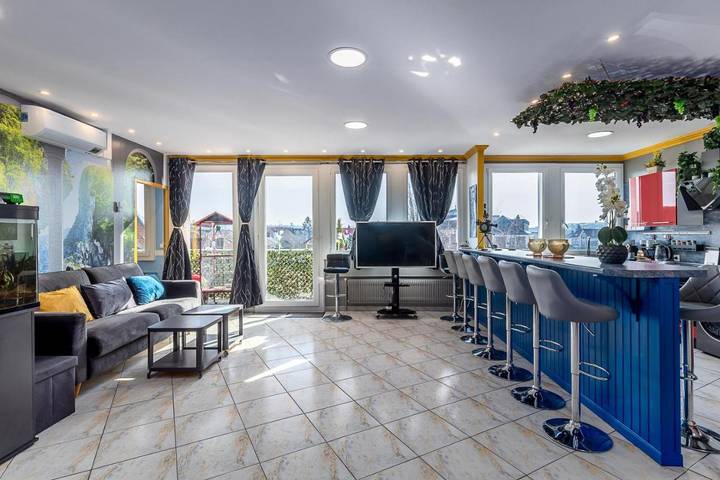 Gîte pour 12 personnes, avec vue et terrasse, animaux acceptés à Corbeil-Essonnes - 2