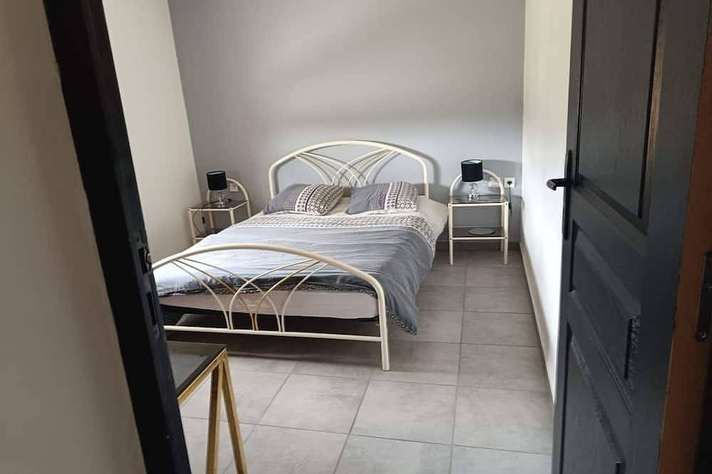Simple Maison à la Compagne in Venansault, Loire Valley