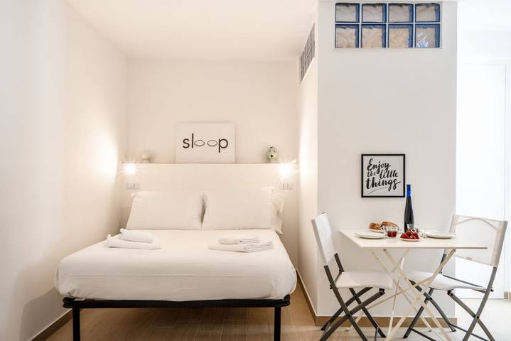 Appartamento intero, GuestHost - Room 4 - Lovely & Functional Studio in Bari, Provincia di Bari