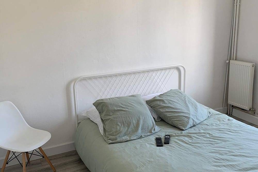 Entire apartment, Homerez - Apartment in Vitrolles in Vitrolles, Mediterranean Coast (France)