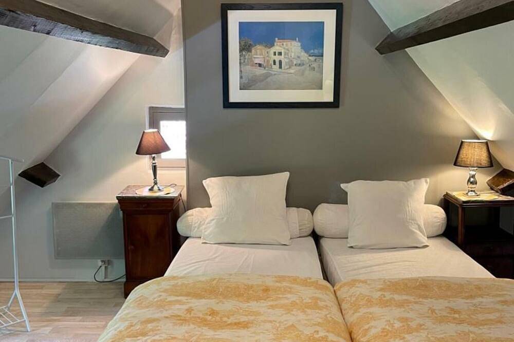 Superbe maison normande avec cheminée et jardin, proche de l'étang - 4 pers, 75m² in Jullouville, Côte de la Déroute