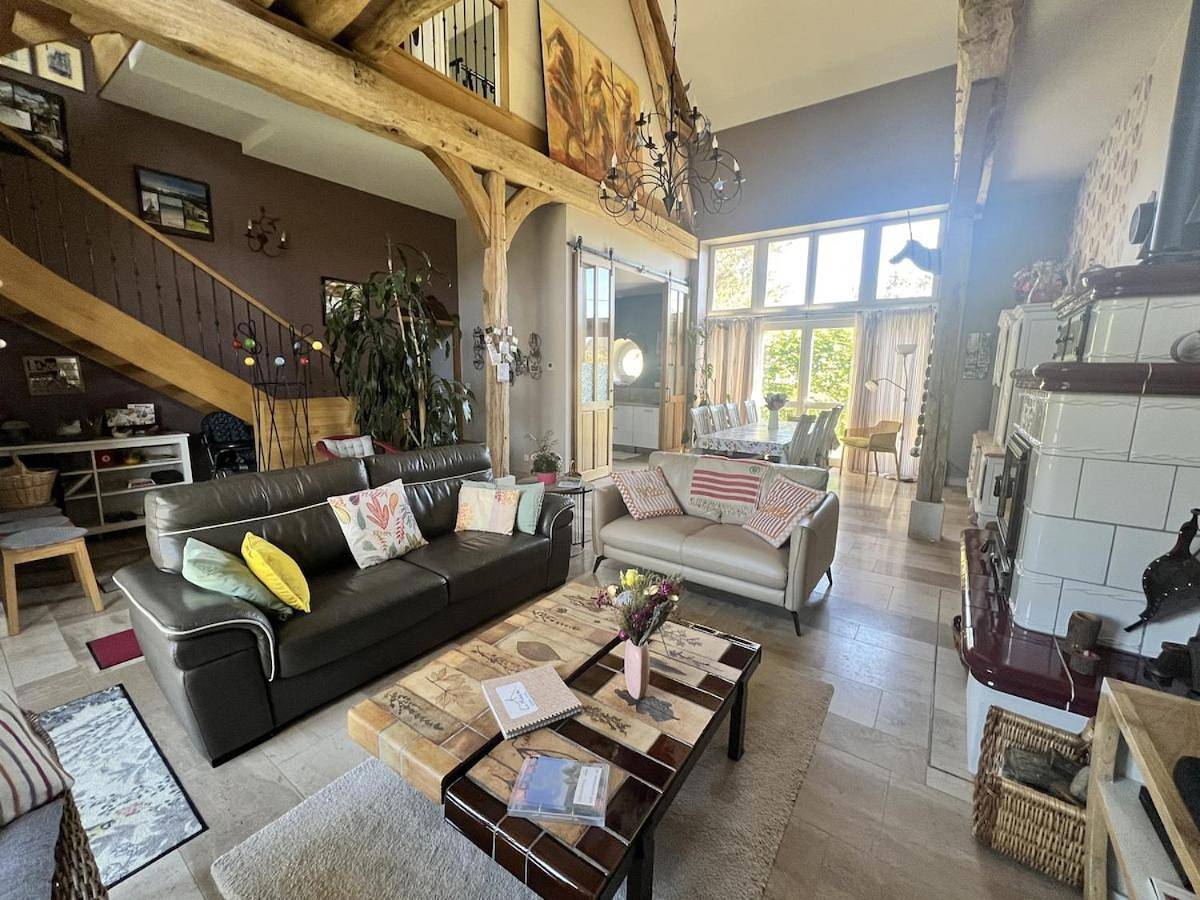 Superior Villa in Paisy-Cosdon, Aube
