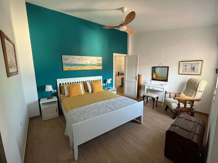 Apartamento para 3 personas, con vistas además de terraza y jardín en San Sebastián de la Gomera