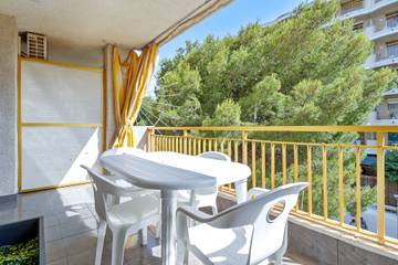 Ferienwohnung für 6 Personen, mit Balkon und Garten in Salou