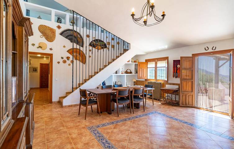 Stylish Apartment with Pool Near Periana - WiFi & Parking in Periana, Cordillera Penibética