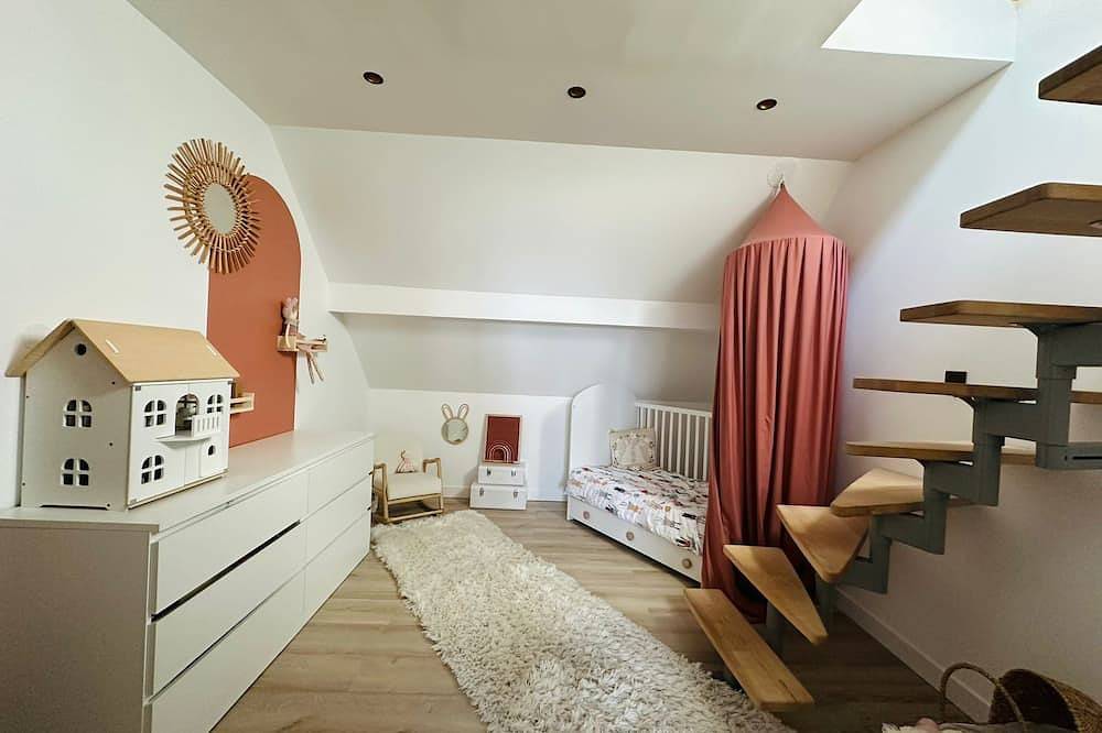 Superb villa near Geneva! in Collonges, Regionaler Naturpark Hochjura