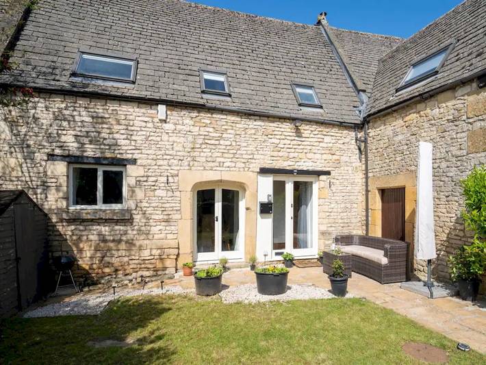 Holiday home for 6 people, with garden in The Cotswolds