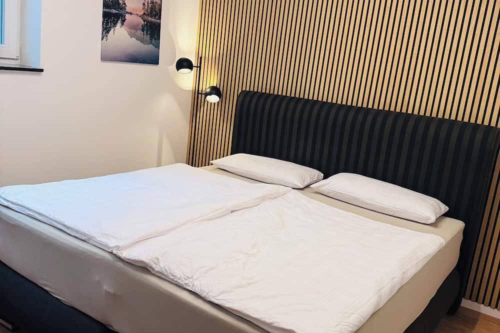 Gästezimmer nahe Frankfurt Messe mit eigenem Bad in Oberursel (Taunus), Hochtaunuskreis