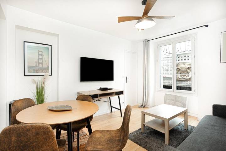 Gîte pour 3 personnes, avec vue, animaux acceptés dans Le Palais De La Glace