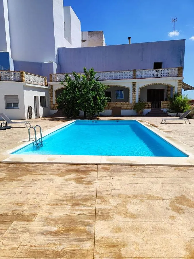 Maison de vacances pour 8 personnes, avec terrasse et piscine ainsi que jardin et vue, animaux acceptés - 1