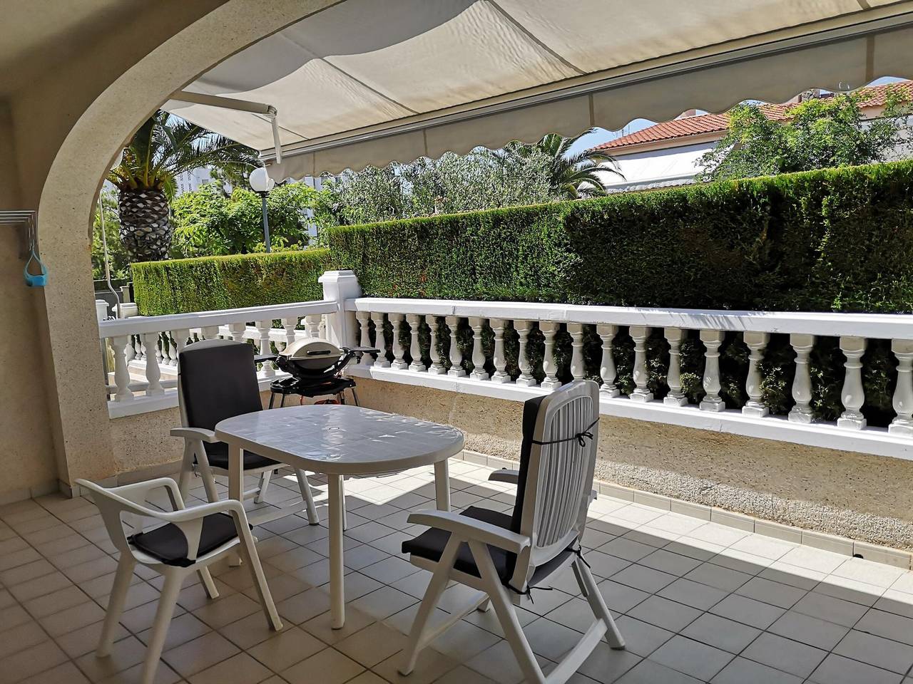Ganze Wohnung, Schöne Wohnung mit großer Terrasse in der Nähe der Buchten in Miami Platja, Mont-roig del Camp