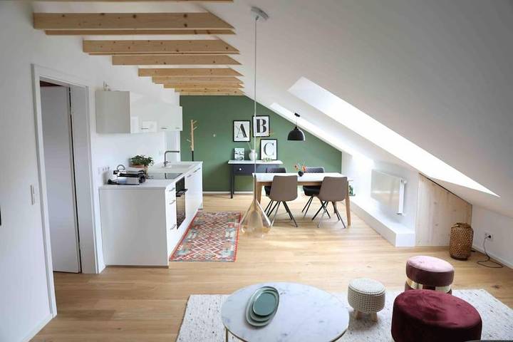 Ferienwohnung für 4 Personen, mit Balkon und Terrasse sowie Garten und Ausblick