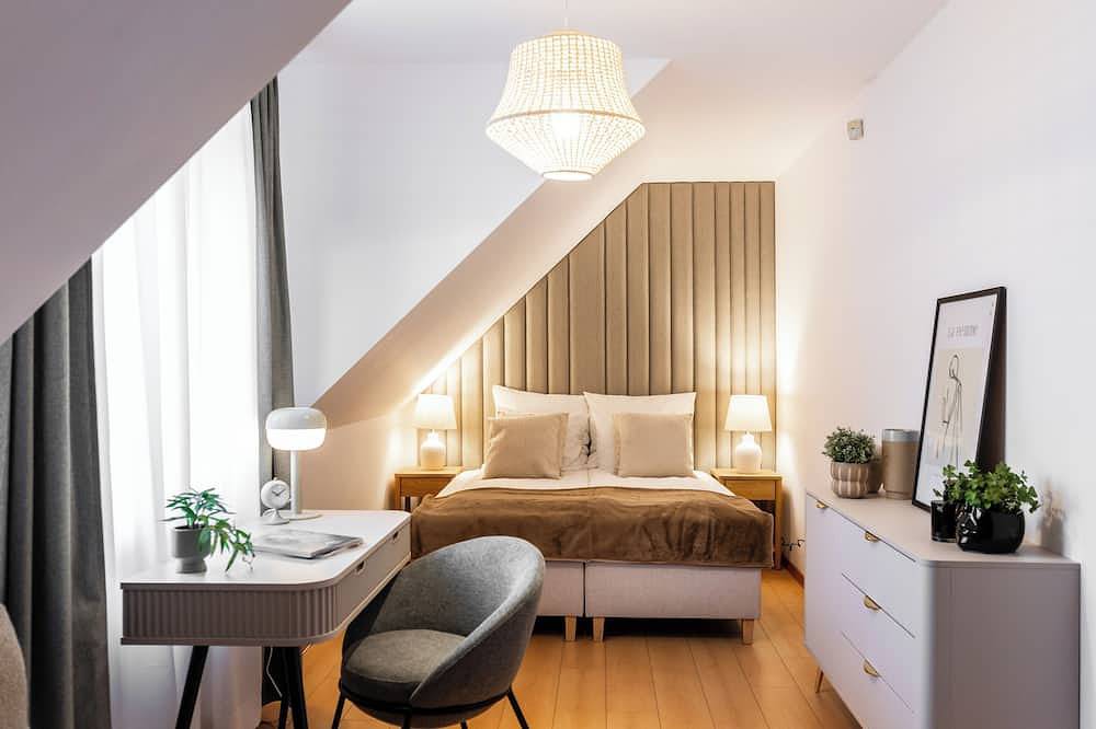 ★ Private Hot Tub ★ King Size Beds ★ Garden ★ Cinema ★ in Krakau, Kleinpolen