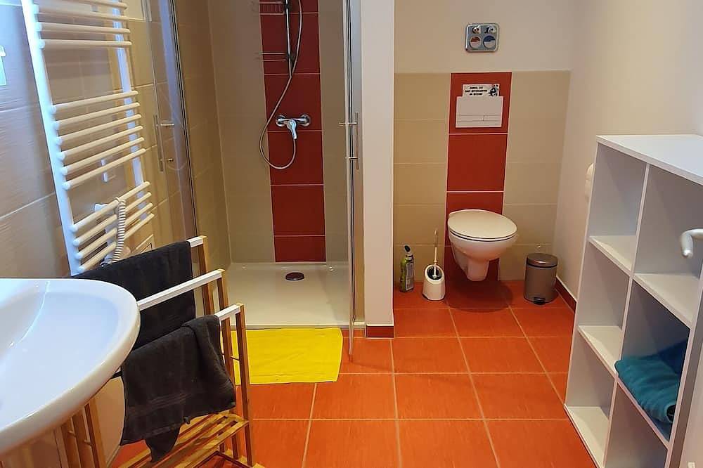 Ganze Wohnung, Ferienwohnung 2 im Herzen von Meiningen, mit Blick auf Theater in Meiningen, Werratal