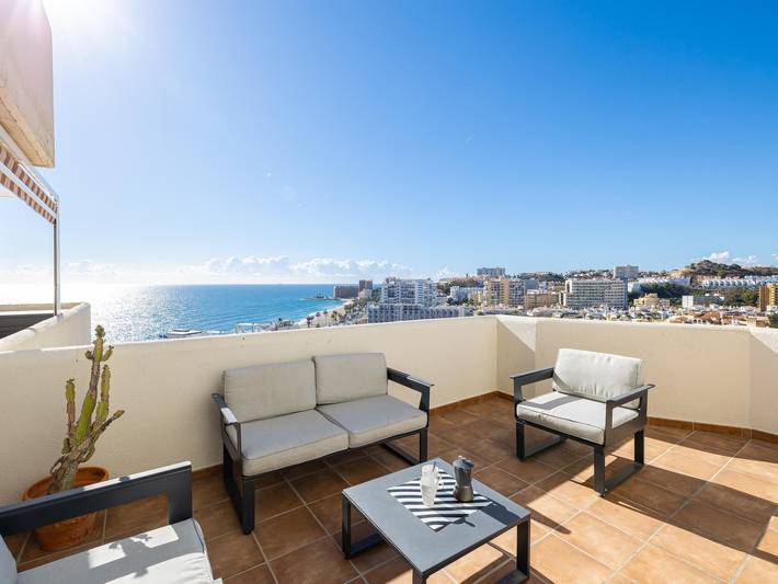 Apartamento de vacaciones para 4 personas, con piscina para niños y piscina además de jardín y vistas al mar - 1