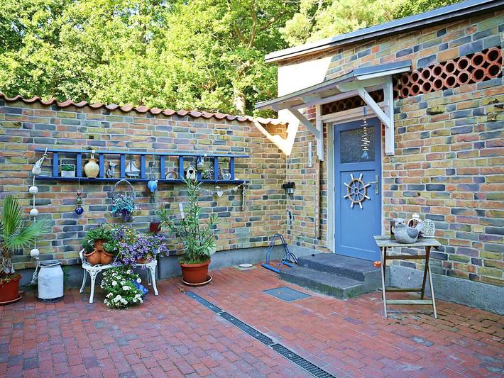 Bungalow für 3 Personen, mit Terrasse und Garten in Koserow