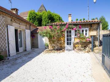 Gîte pour 4 personnes, avec jardin et terrasse à Calviac-en-Périgord