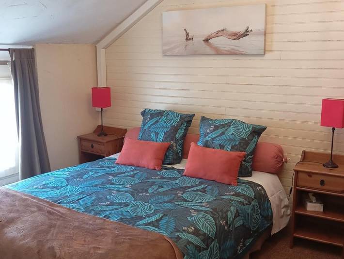 Gîte pour 8 personnes, avec jardin à Saint-Forget - 4