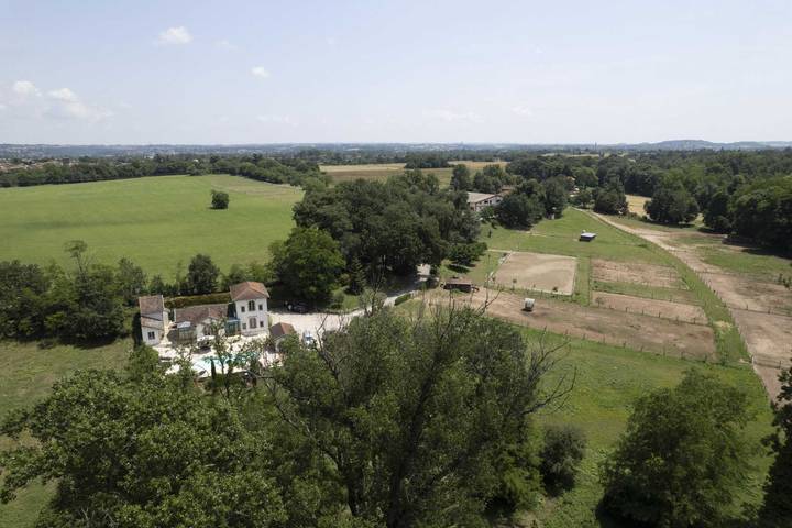 Gîte pour 4 personnes, avec piscine et terrasse à Albi - 4