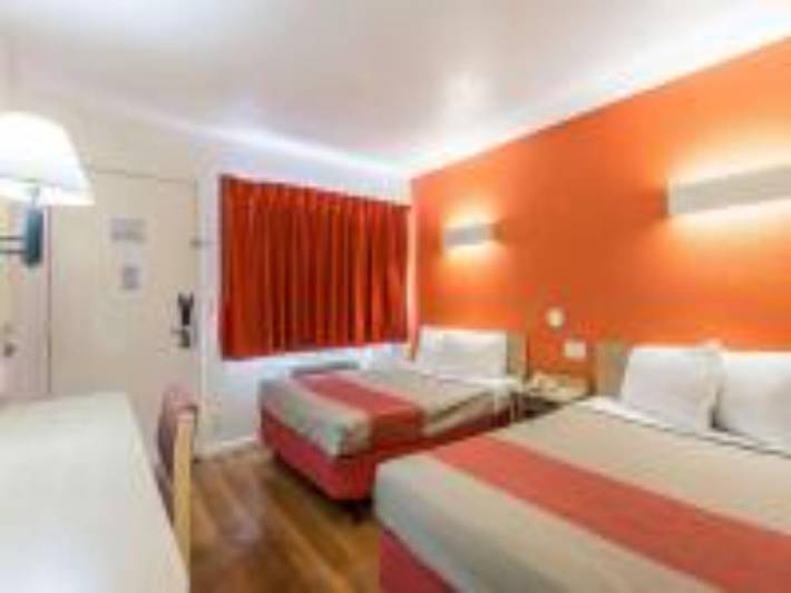 Apartamento entero, Acogedora habitación para fumadores con dos camas in Albuquerque, Condado de Bernalillo