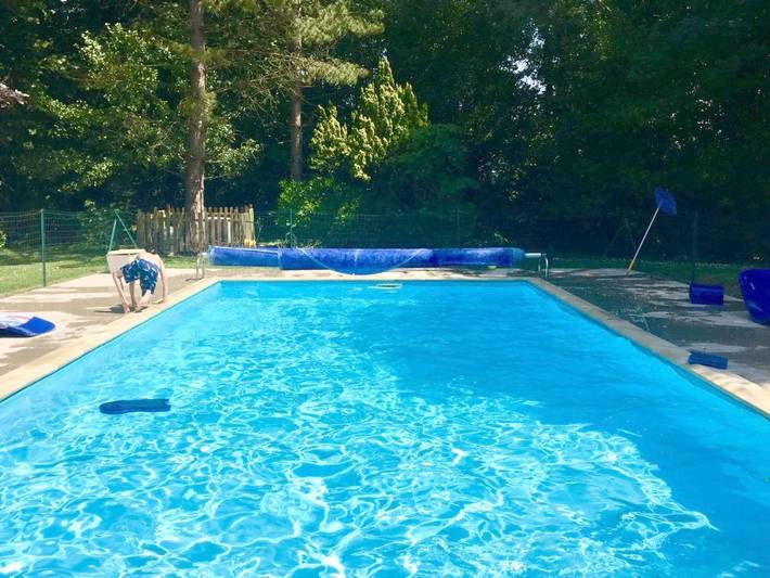 Location de vacances pour 10 personnes, avec piscine ainsi que terrasse et jardin, animaux acceptés à Grandcourt - 3