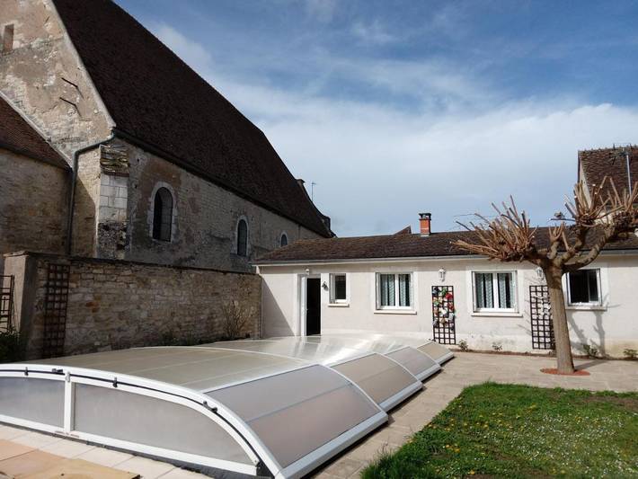 Location de vacances pour 2 personnes, avec piscine et terrasse dans Deux Rivières - 2