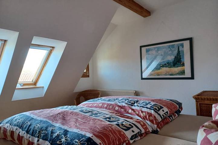 Ganze Wohnung, Ferienwohnung mit Naturgarten am Ortsrand. Nächste Badestelle und  Waldrand 500m in Templin, Barnimerland Region