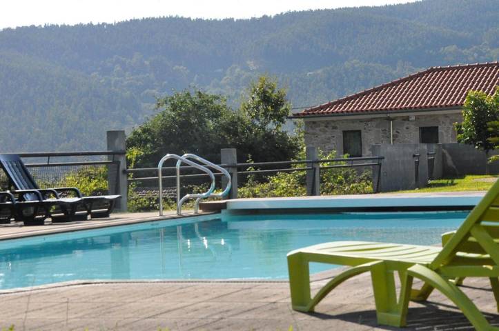 Casa de férias para 4 pessoas, com Varanda e Terraço e ainda Jardim and Piscina em Sever do Vouga