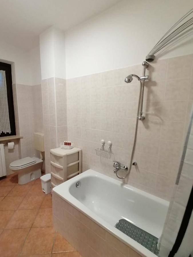 Location de vacances pour 3 personnes, avec jardin et vue à Narzole - 4