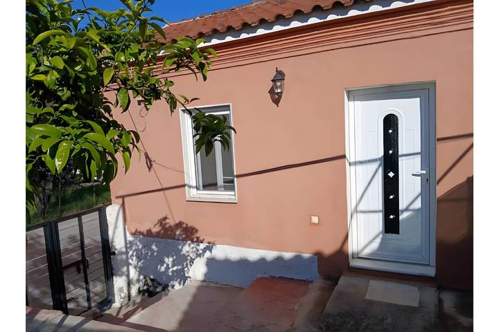 Agriturismo per 2 persone, con giardino, con animali domestici a Corfù